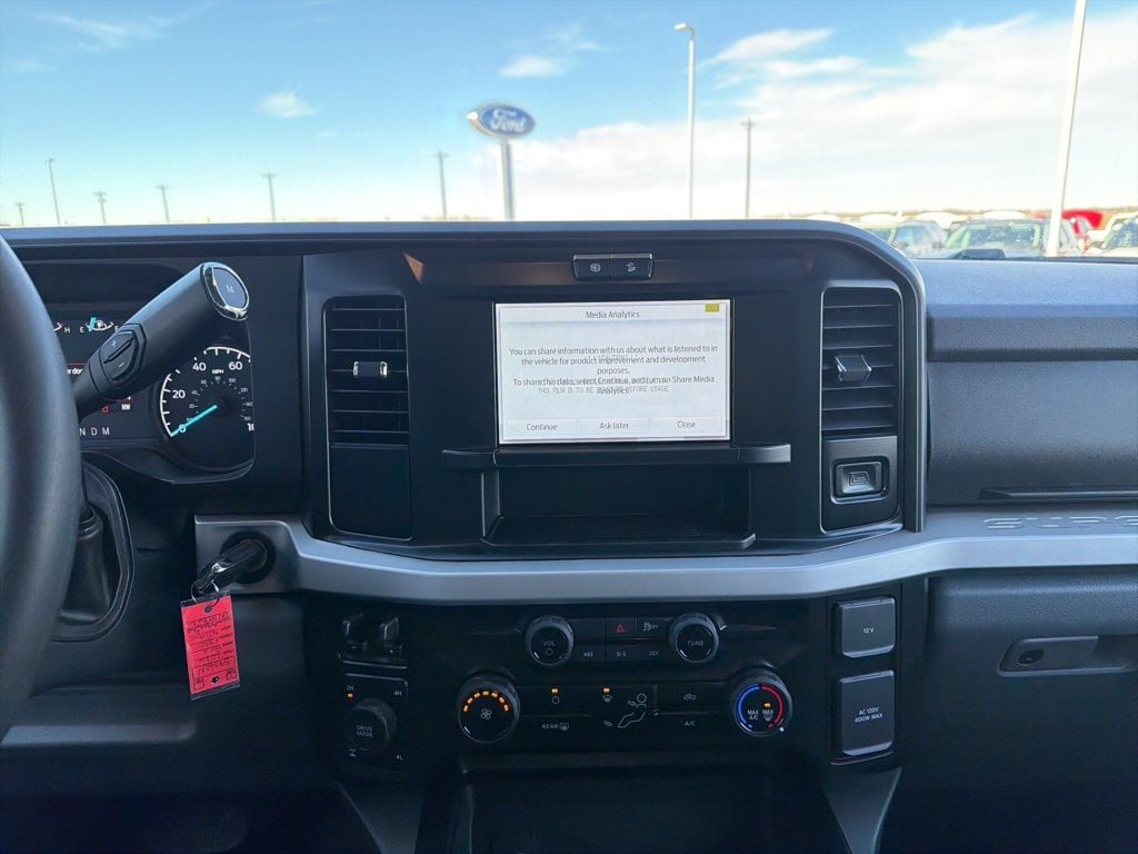 2026 Ford F-350 Super Duty XLT - Photo 17