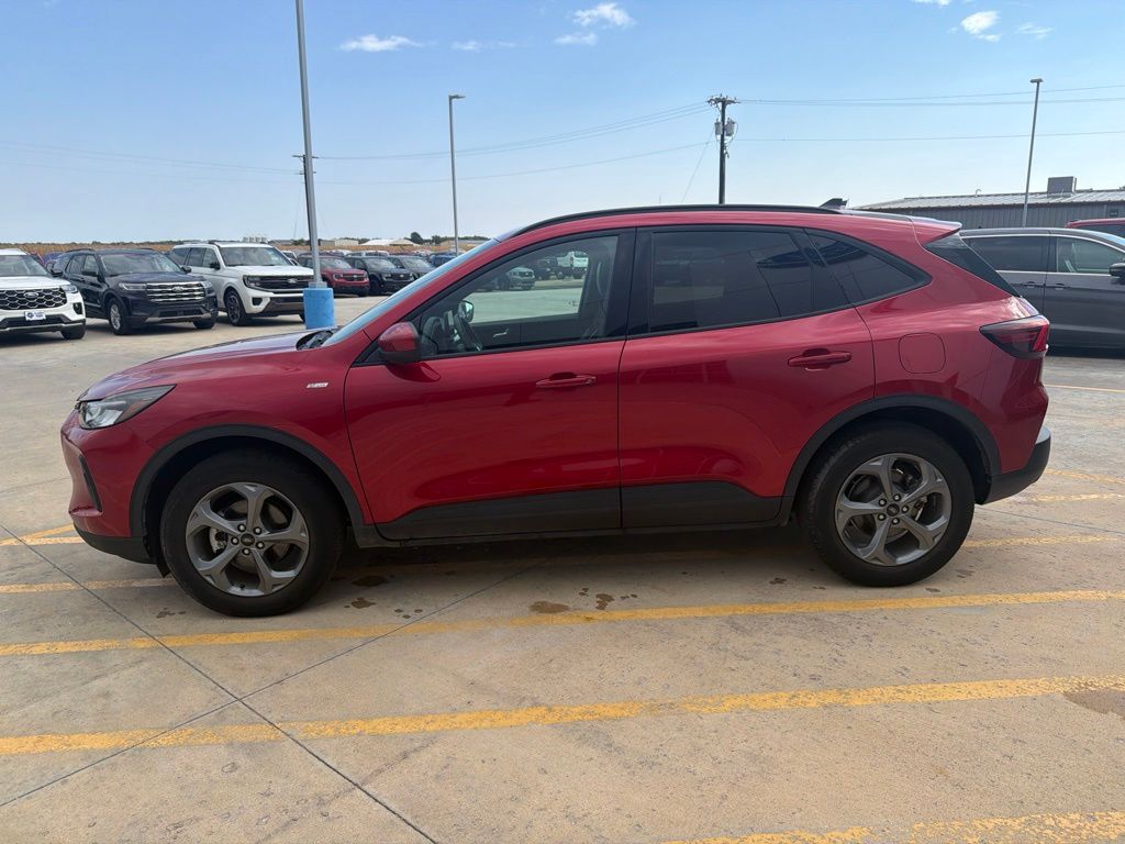 Used 2025 Ford Escape ST-Line Select SUV
