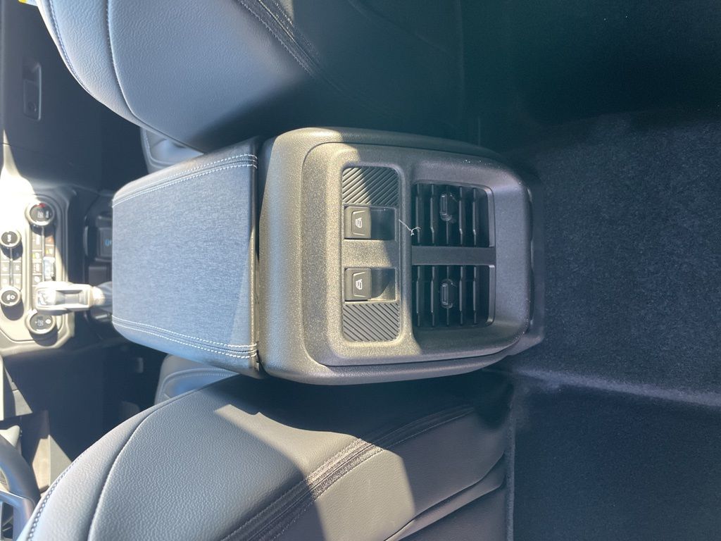 2025 Ford Bronco 4-Door Outer Banks - Photo 18