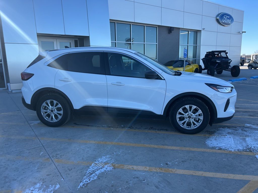Used 2024 Ford Escape Active with VIN 1FMCU0GNXRUA83764 for sale in Clay Center, KS