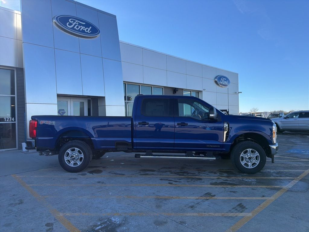 2026 Ford F-350 Super Duty XLT - Photo 9