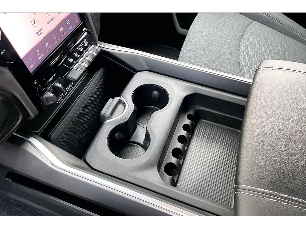 2025 RAM 2500 Big Horn - Photo 9