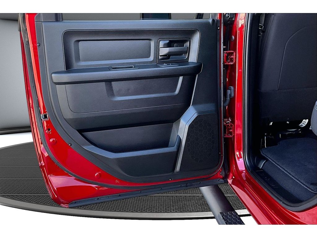 2025 RAM 2500 Tradesman - Photo 39