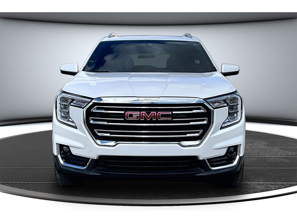 Used 2024 GMC Terrain SLT Sport Utility