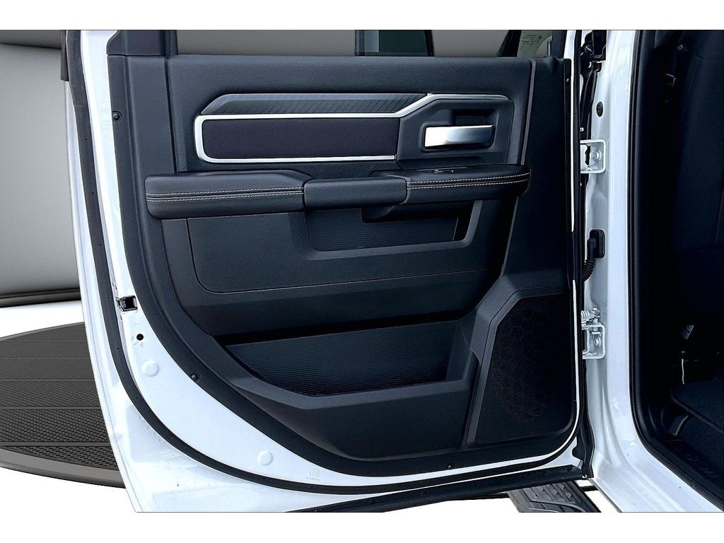 2025 RAM 2500 Big Horn - Photo 39