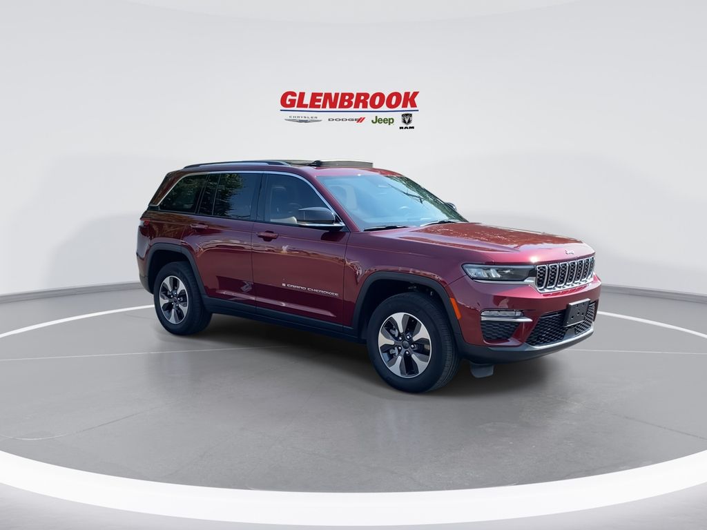2023 Jeep Cherokee 4xe photo 2