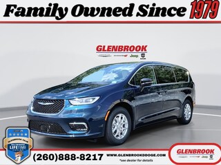 2025 Chrysler Pacifica Select Passenger Van