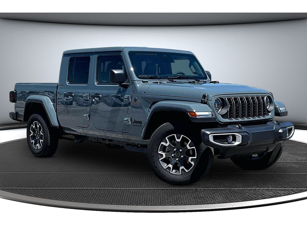 Used 2026 Jeep Gladiator Sahara Crew Cab