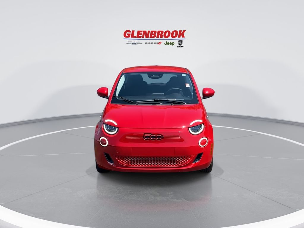2024 Fiat 500e Red photo 3