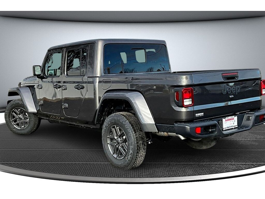 New 2026 Jeep Gladiator Sport S Pickup