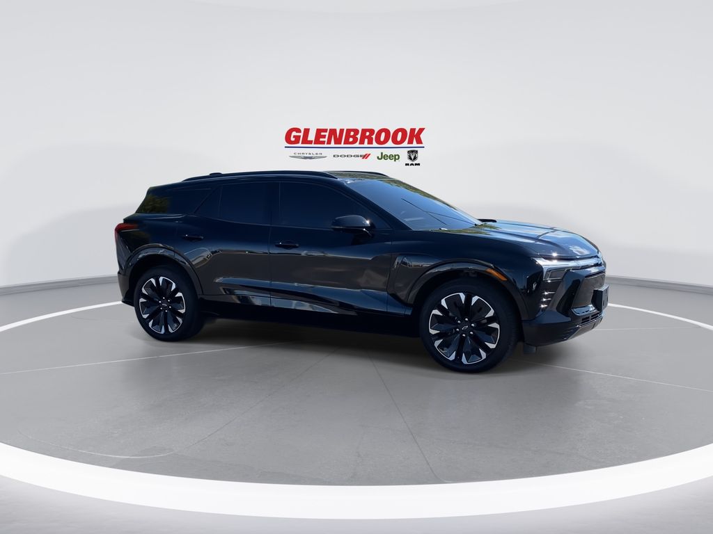 Used 2024 Chevrolet Blazer EV RS with VIN 3GNKDCRJ9RS213200 for sale in Fort Wayne, IN