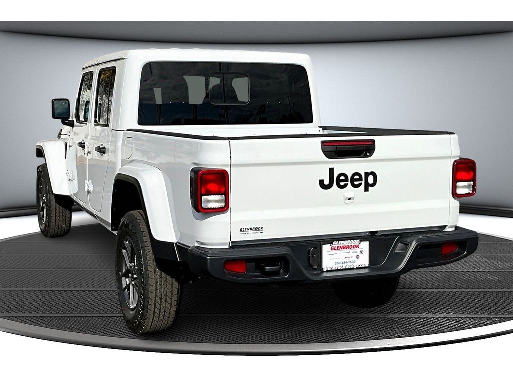 New 2026 Jeep Gladiator Sport S Pickup