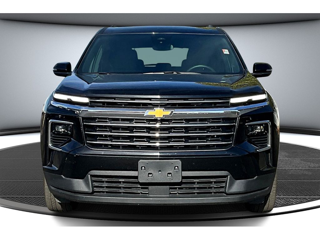 2025 Chevrolet Traverse photo 3