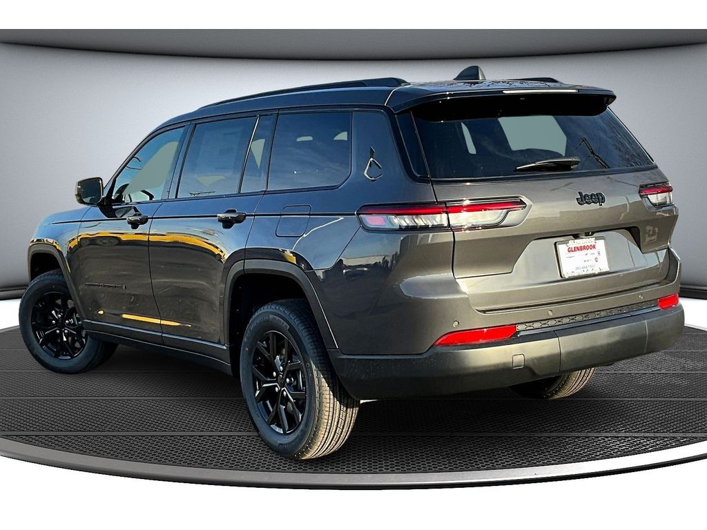2025 Jeep Grand Cherokee Altitude X photo 3
