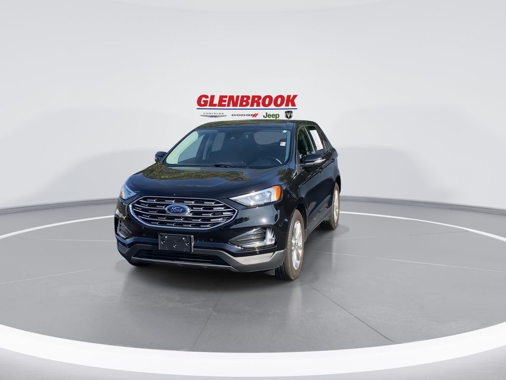 2024 Ford Edge Titanium photo 3