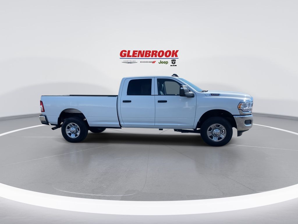 2023 Ram 2500 Tradesman photo 2