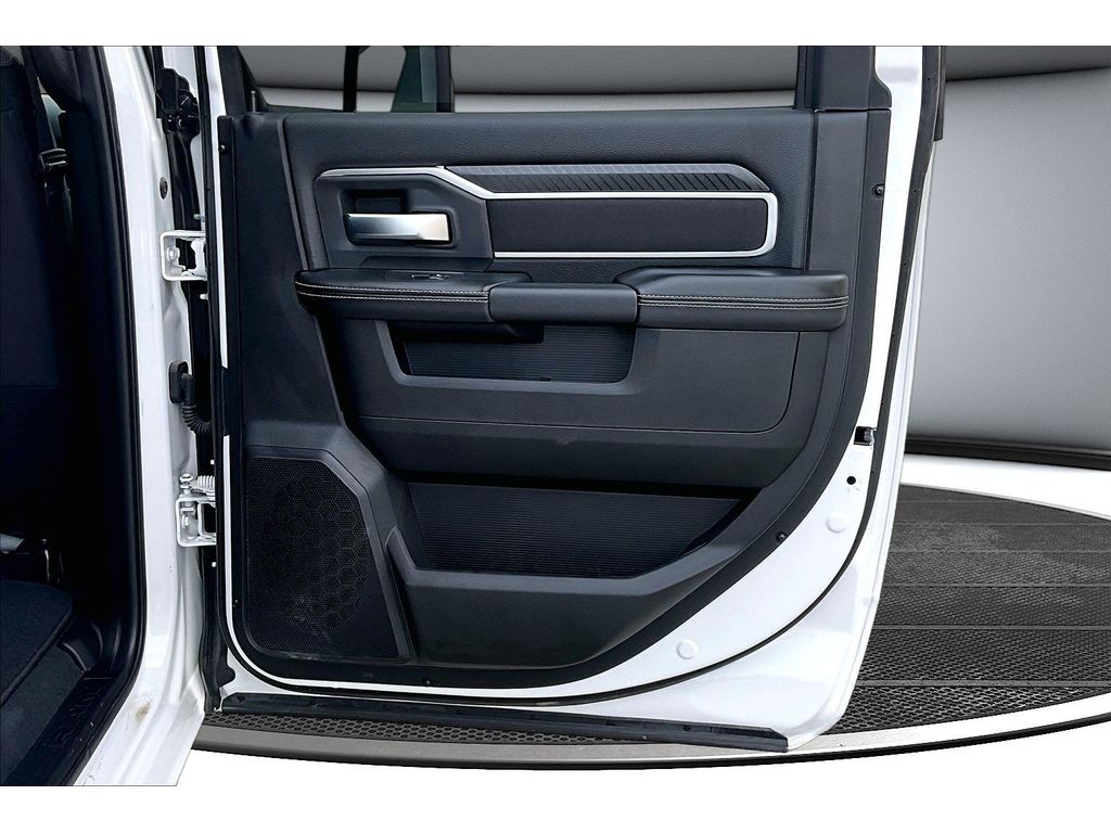 2025 RAM 2500 Big Horn - Photo 47