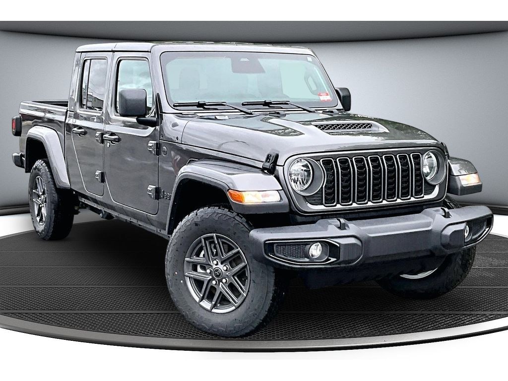 New 2026 Jeep Gladiator Sport S Pickup