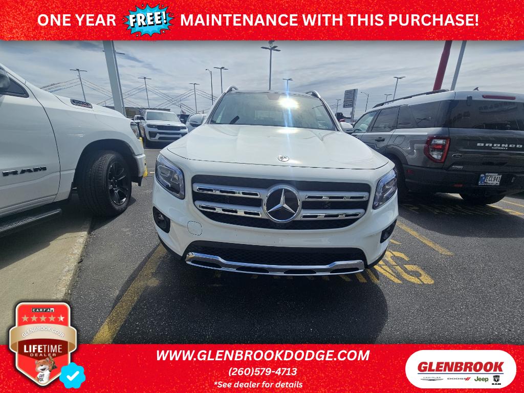 2022 Mercedes-Benz GLB GLB 250 4MATIC's photo