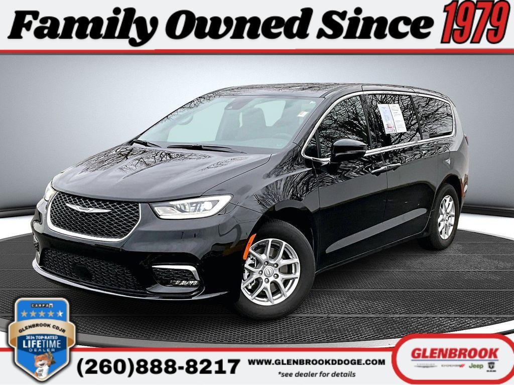 Certified 2025 Chrysler Pacifica Select Passenger Van