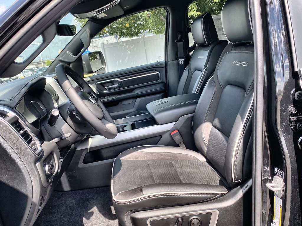 2026 RAM 1500 Laramie - Photo 14