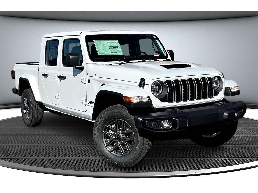 New 2026 Jeep Gladiator Sport S Pickup