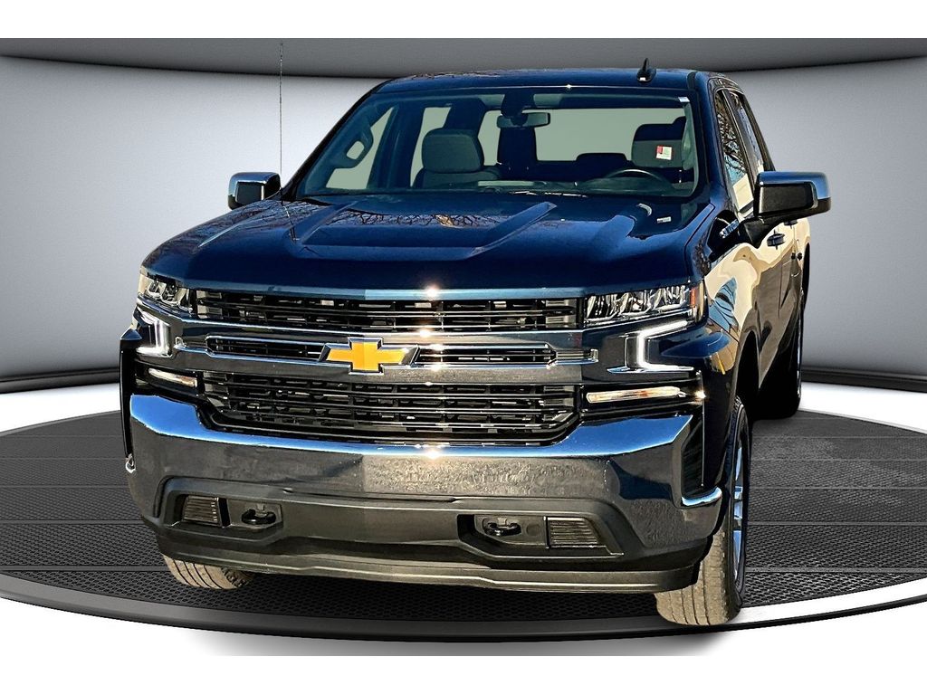 2021 Chevrolet Silverado 1500 LT photo 3