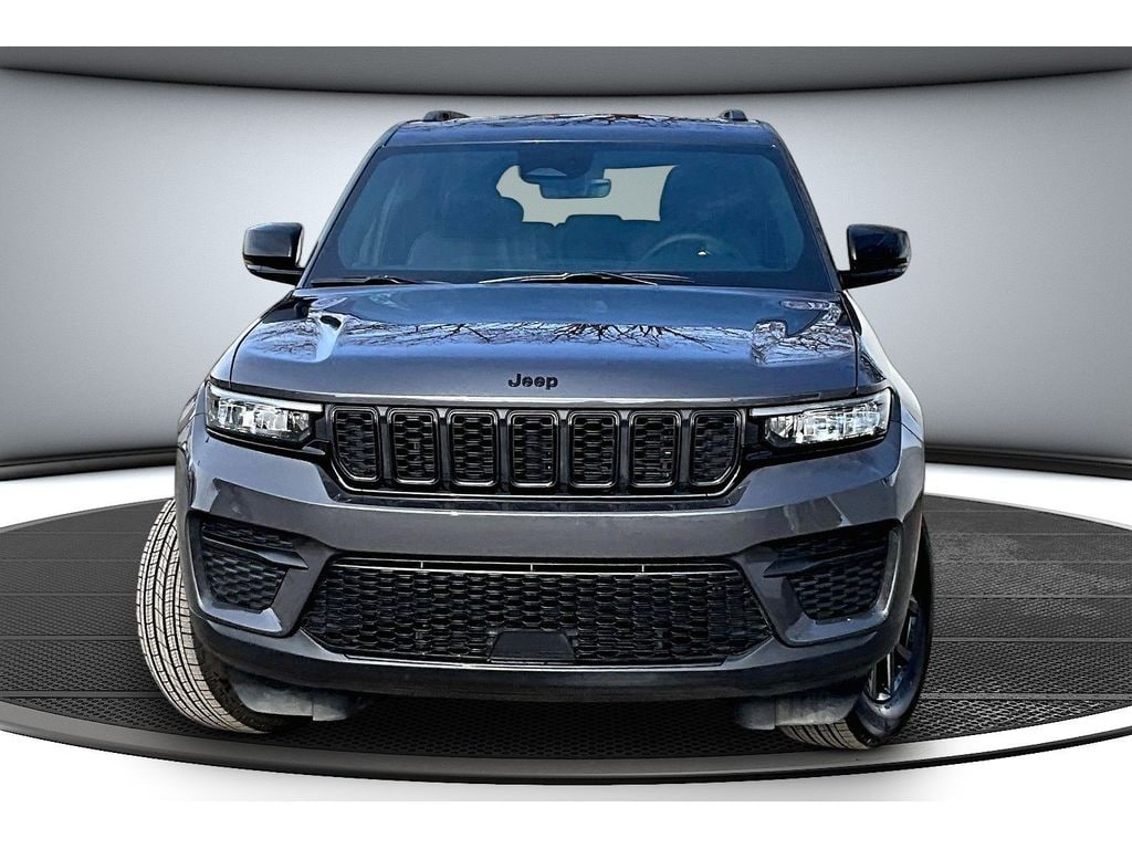 Certified 2025 Jeep Grand Cherokee Altitude X SUV