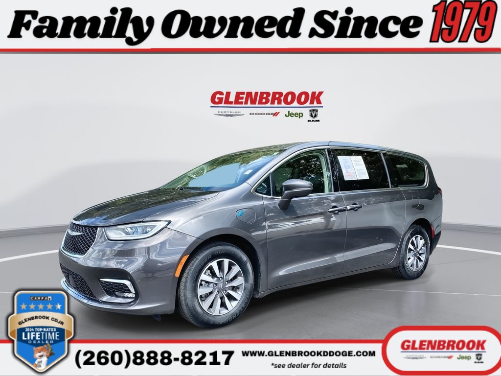 2022 Chrysler Pacifica Hybrid Touring L