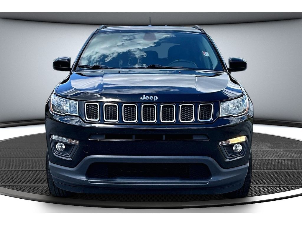 Used 2018 Jeep Compass Latitude Sport Utility