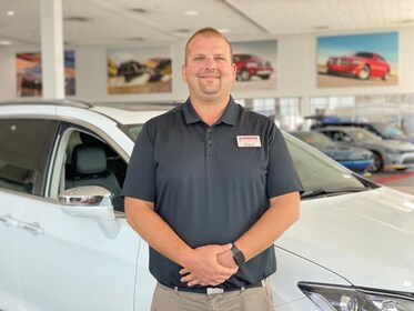 Staff member Chris Shively from ID_ac476a65c79f