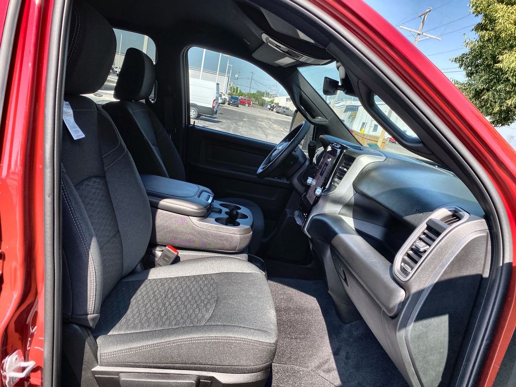 2025 RAM 2500 Tradesman - Photo 25