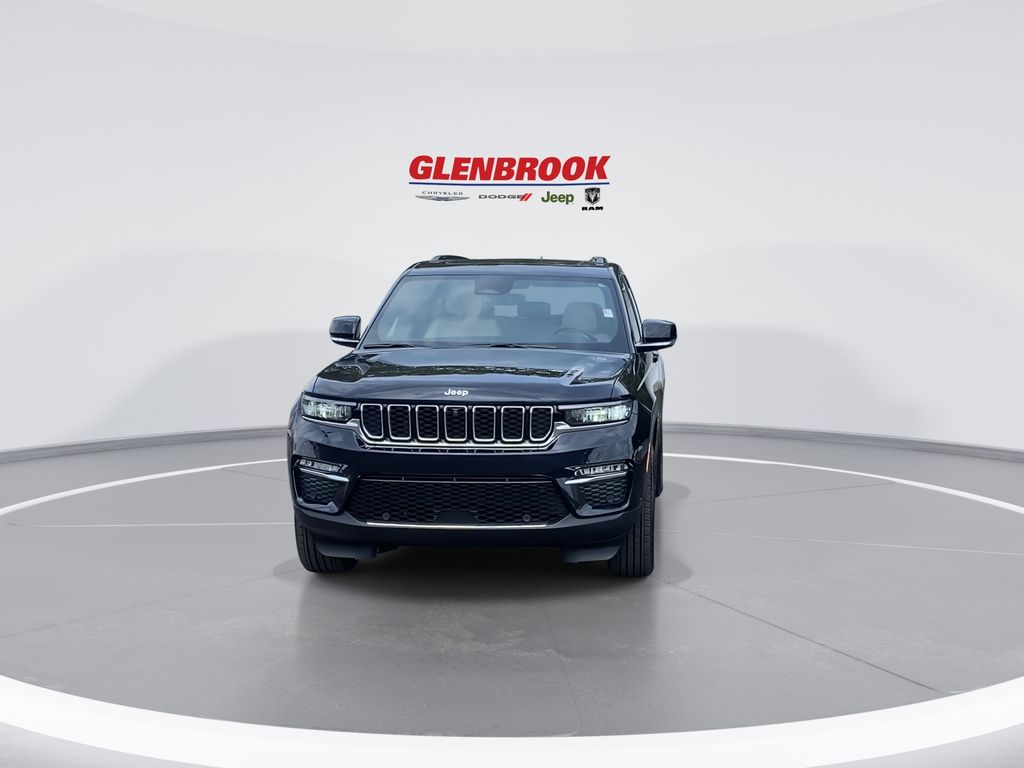 2024 Jeep Grand Cherokee Limited photo 2