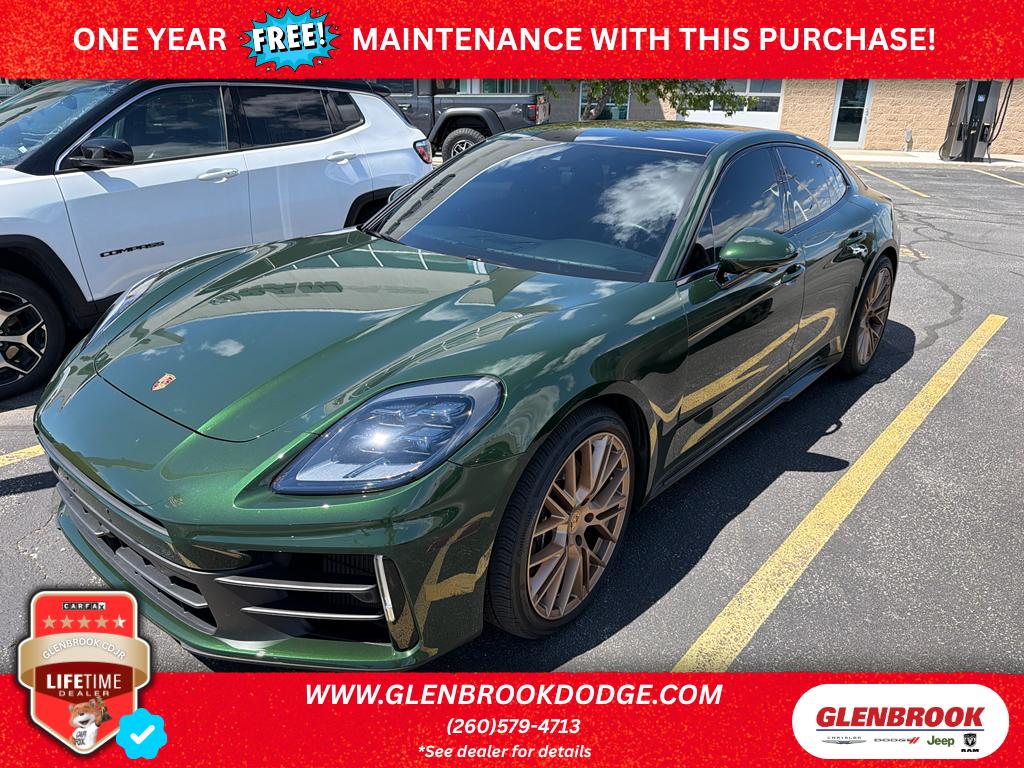 2024 Porsche Panamera 4's photo