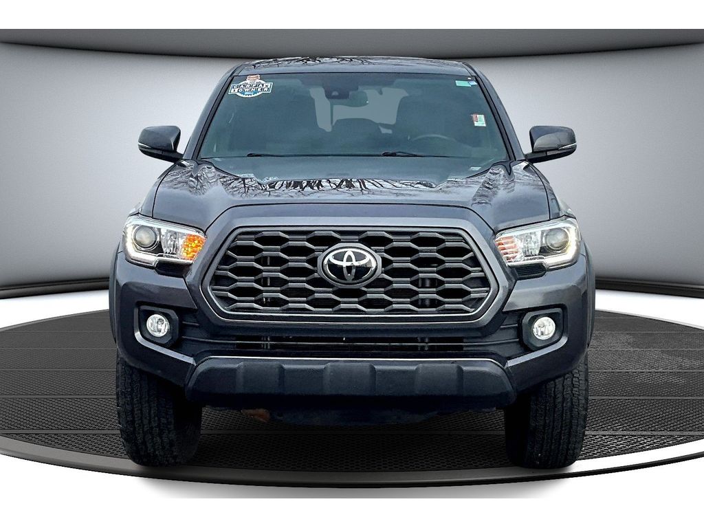 2021 Toyota Tacoma TRD Double Cab photo 3