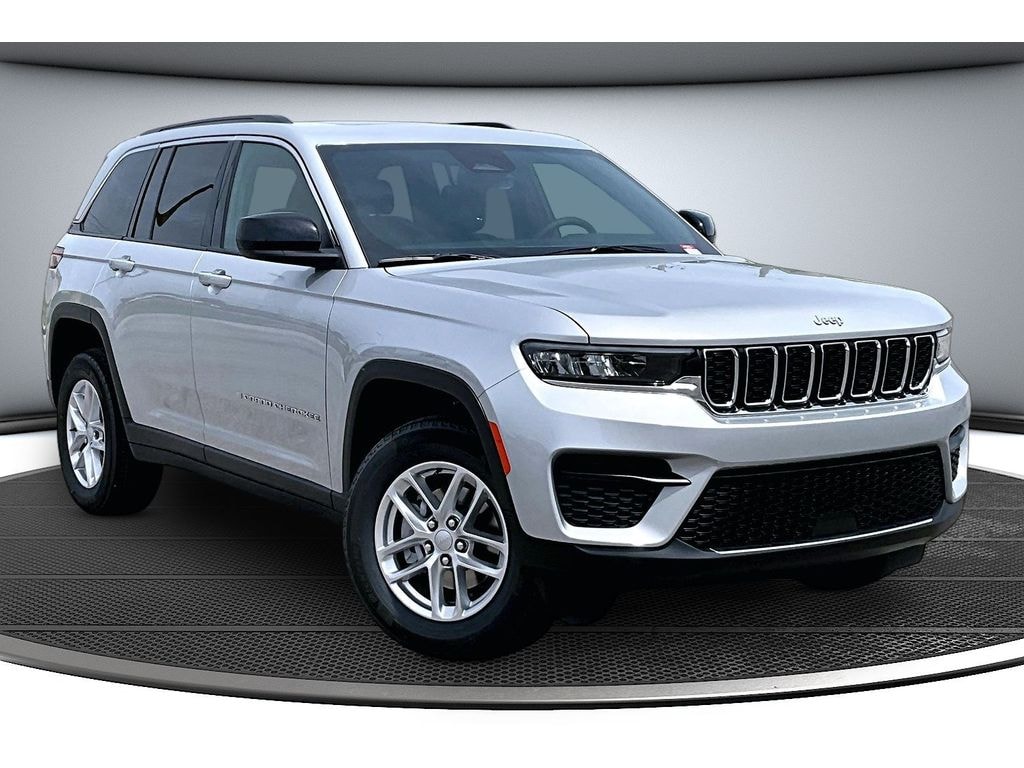 New 2026 Jeep Grand Cherokee LAREDO X 4X4 Sport Utility