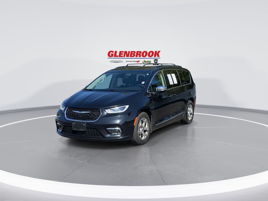 2023 Chrysler Pacifica Limited photo 3