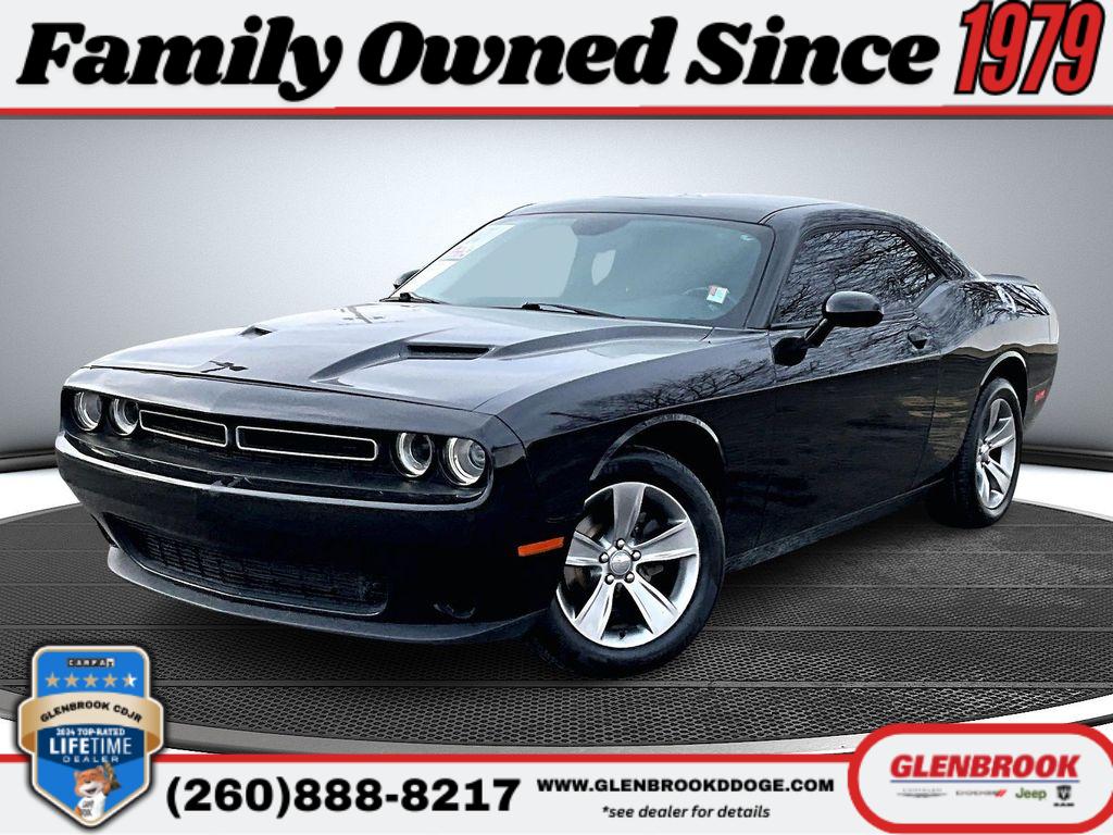 2020 Dodge Challenger SXT's photo