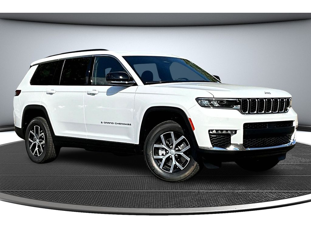 2025 Jeep Grand Cherokee Limited photo 2