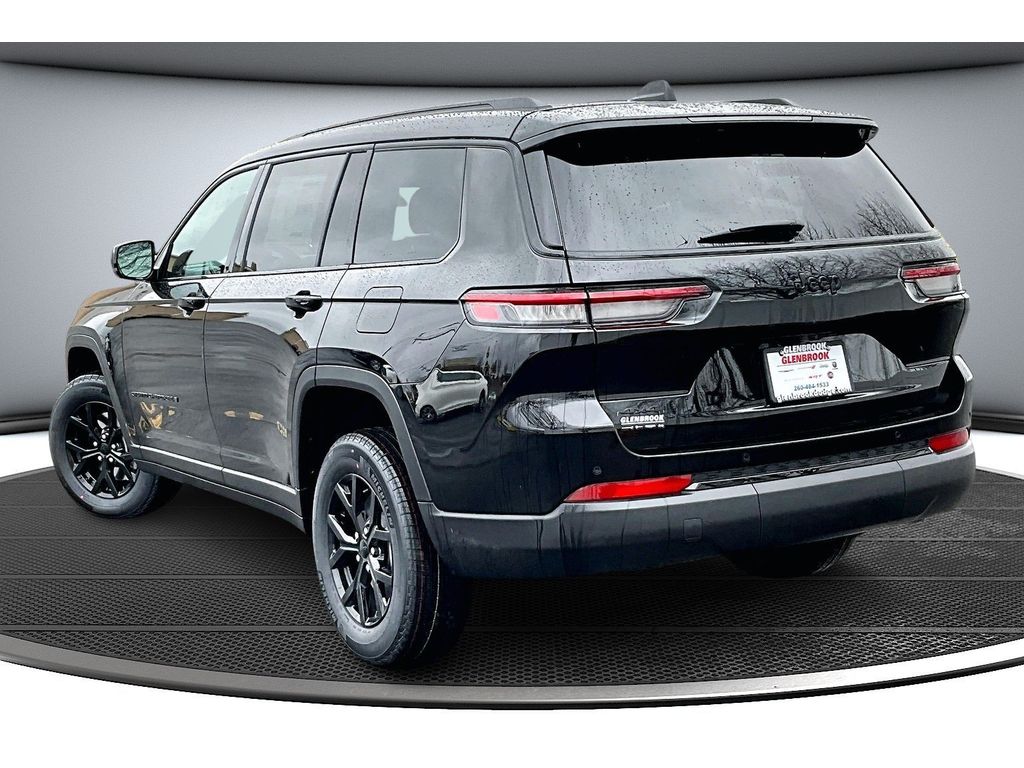 2025 Jeep Grand Cherokee Altitude X photo 2