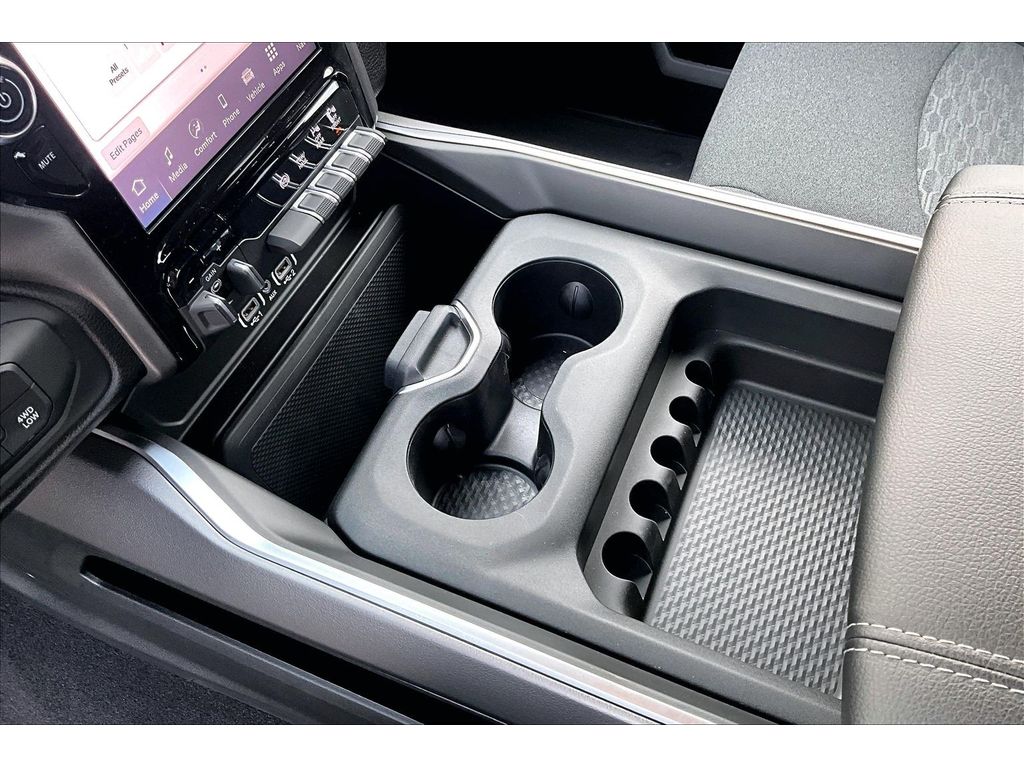 2025 RAM 2500 Big Horn - Photo 9