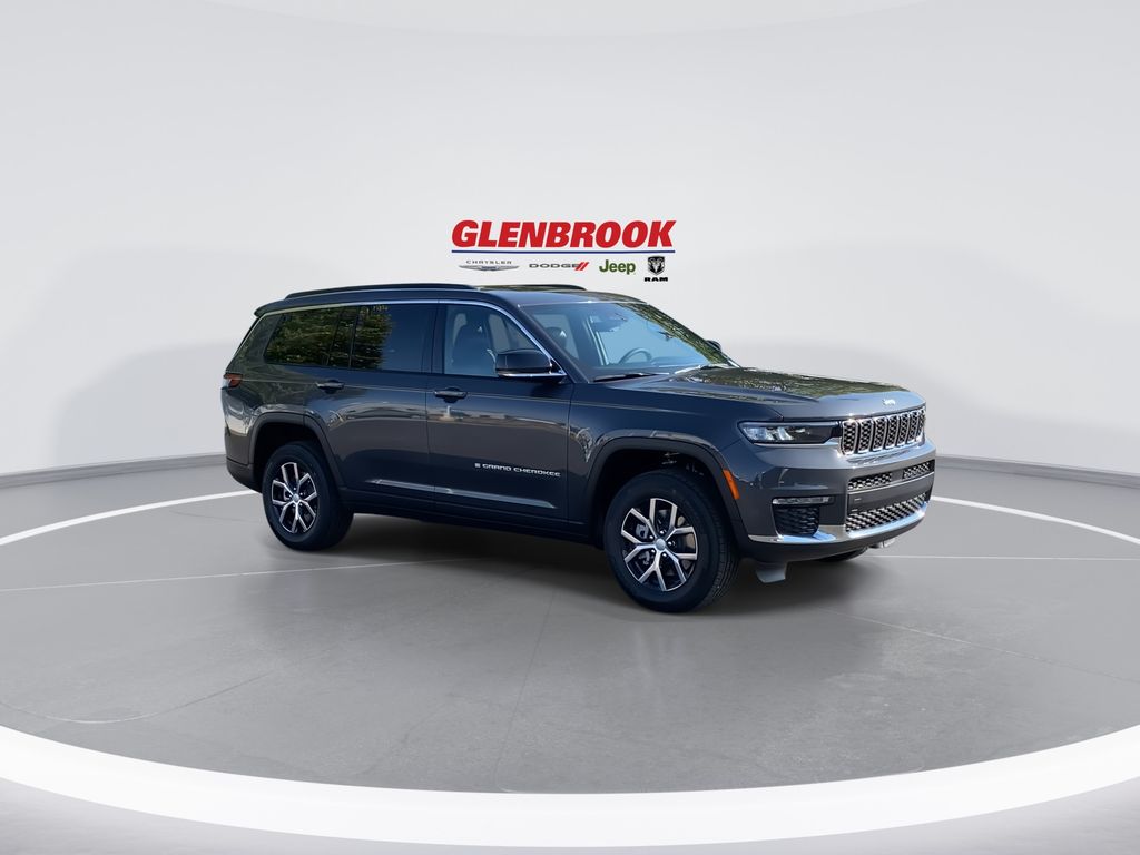 2025 Jeep Grand Cherokee Limited photo 2