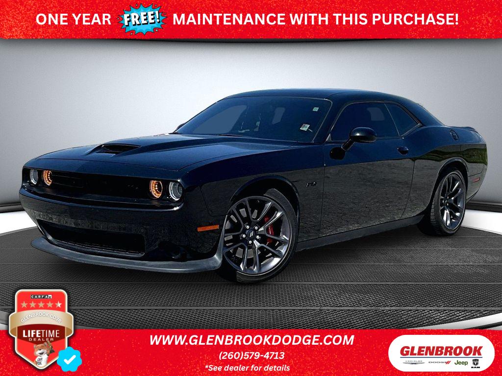 2023 Dodge Challenger R/T's photo