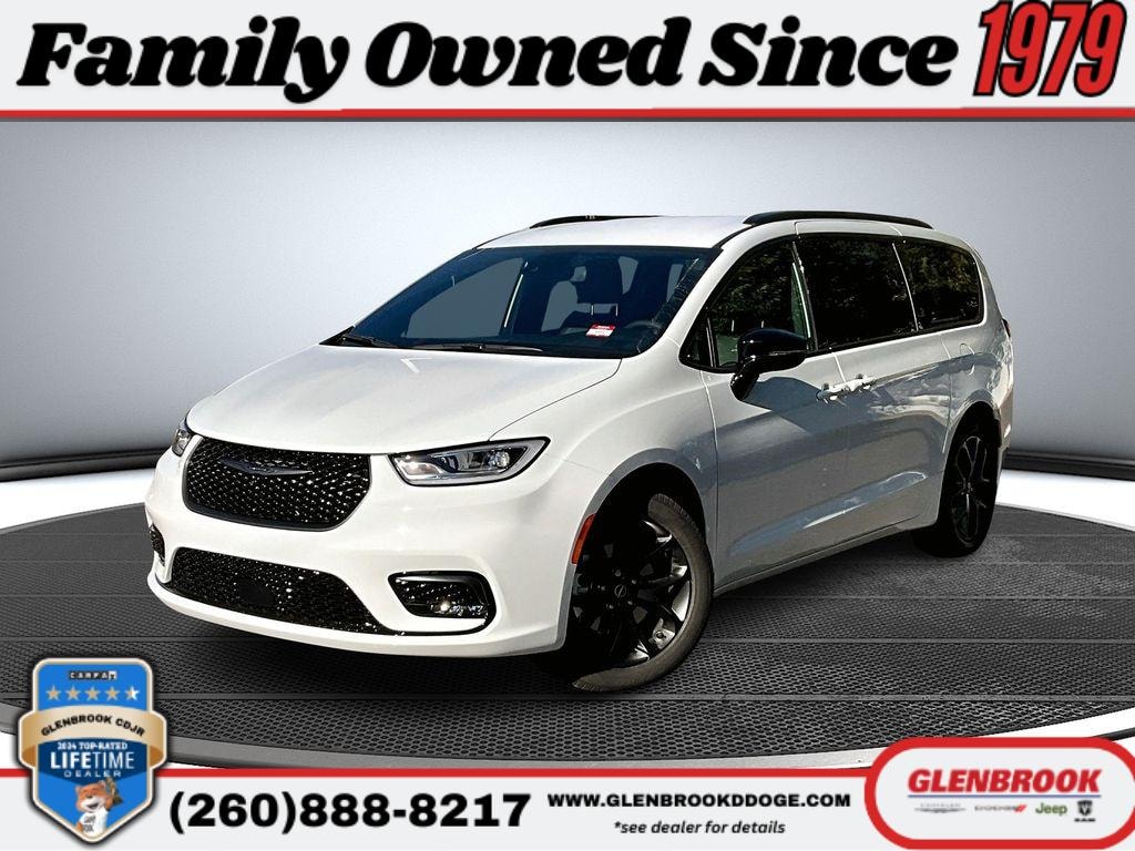 New 2026 Chrysler Pacifica Select Passenger Van