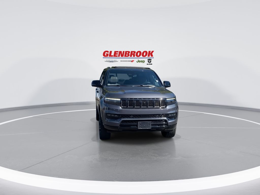 2024 Jeep Grand Wagoneer L II photo 3