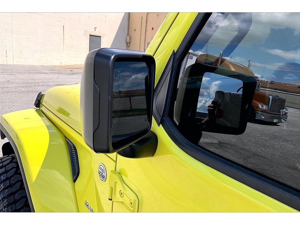 Photo 33