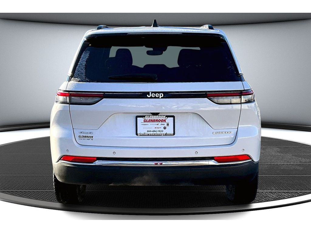 2024 Jeep Grand Cherokee Laredo