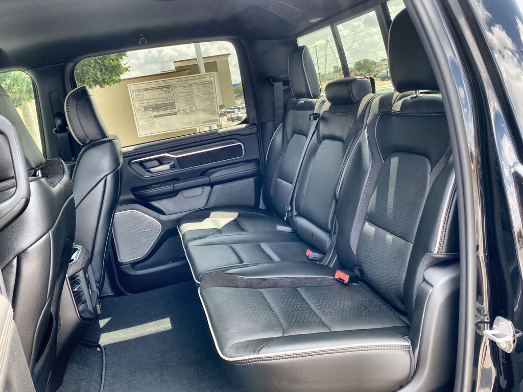2026 RAM 1500 Laramie - Photo 23