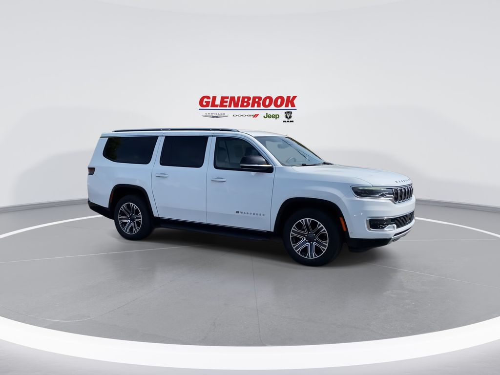 2023 Jeep Wagoneer L Series II photo 2