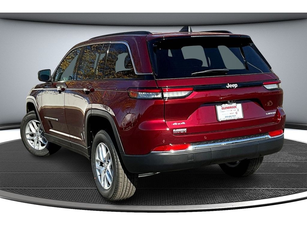 New 2025 Jeep Grand Cherokee LAREDO X 4X4 Sport Utility